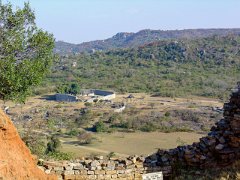 Great_Zimbabwe_Ruinen04