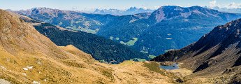 Kesselberg Blick nach Westen Rheinswald und Dolomiten