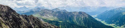 Kaserspitze_Blick_Sextner_Dolomiten_und_Gsieser_Tal_p